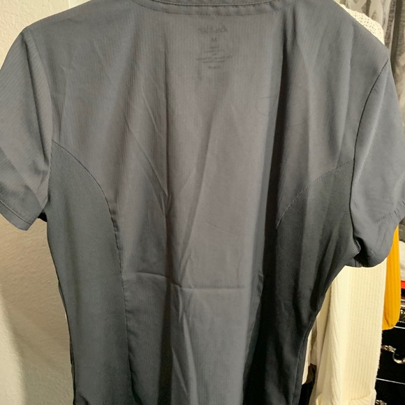 Scrubs - Picture 4 of 5